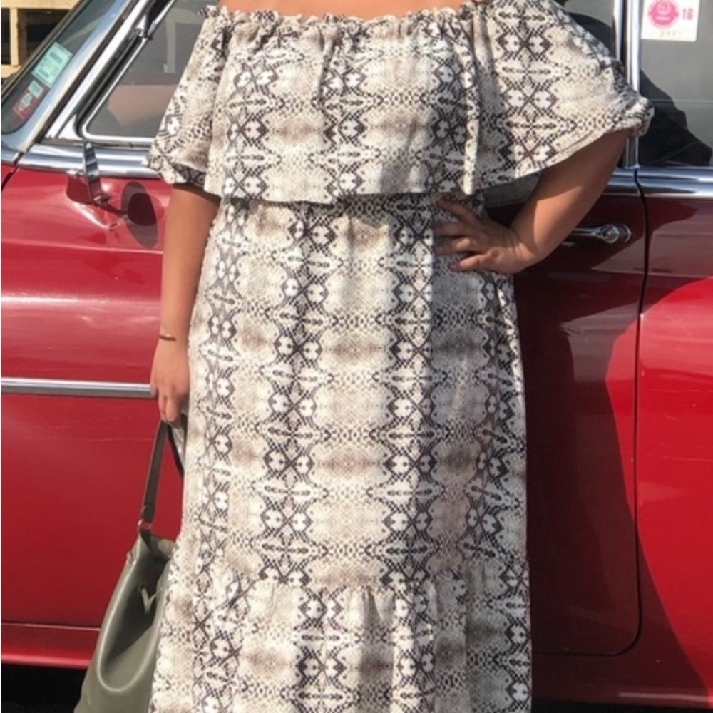 Elegant Off-Shoulder Patterned Dress